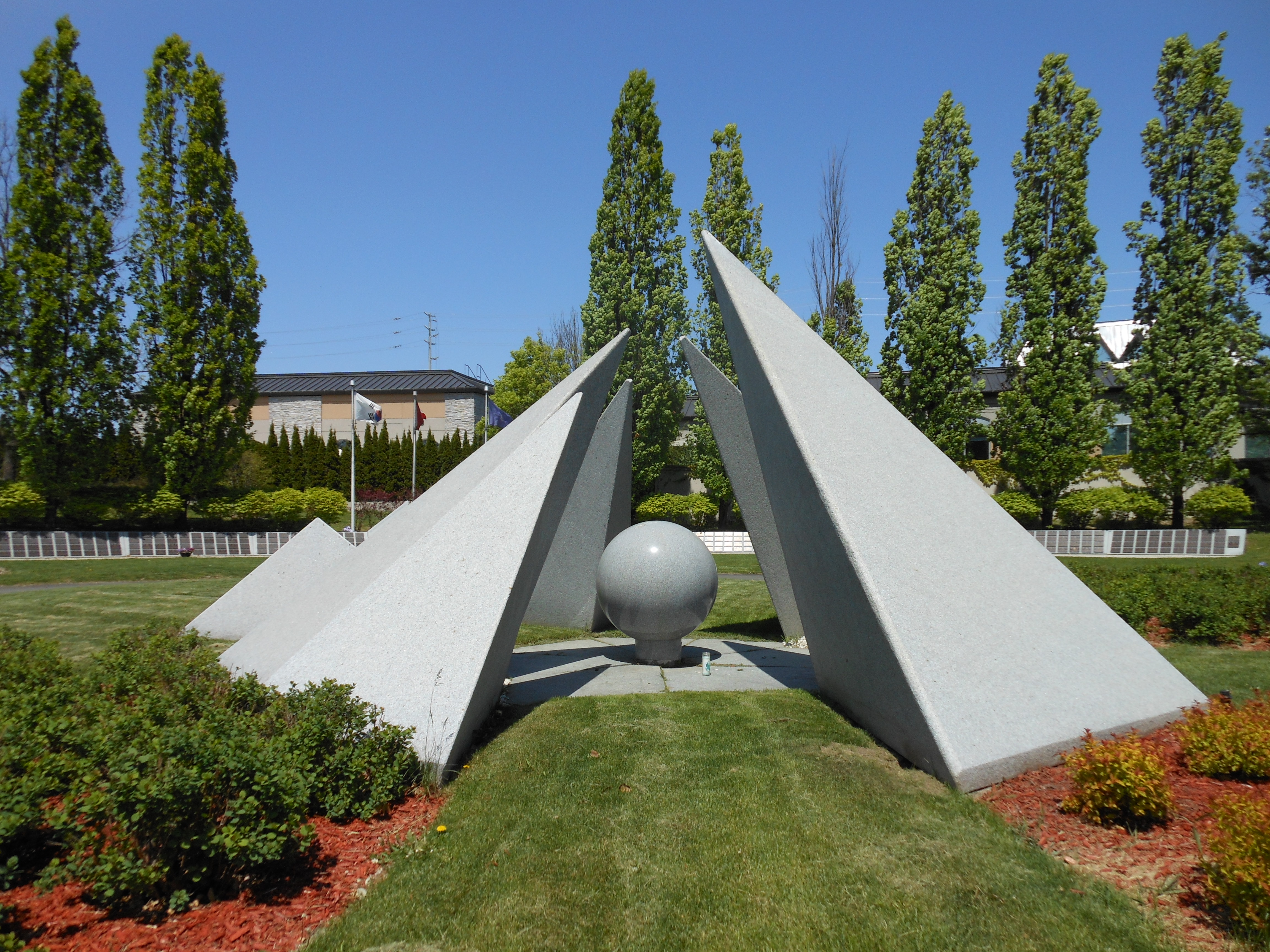 Memorial sculpture